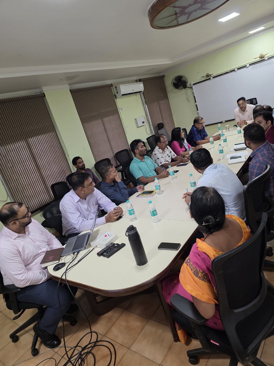 APICOL_Odisha's tweet photo. A convergence meeting was held today at APICOL in the presence of MD,APICOL with OLM, ORMAS & SD&TE to discuss onboarding individuals & groups under MKUY for new agri-enterprises and expansion of existing ones.
#mkuy #Entrepreneurship #APICOL
@arvindpadhee https://t.co/vw3kl7kU8L