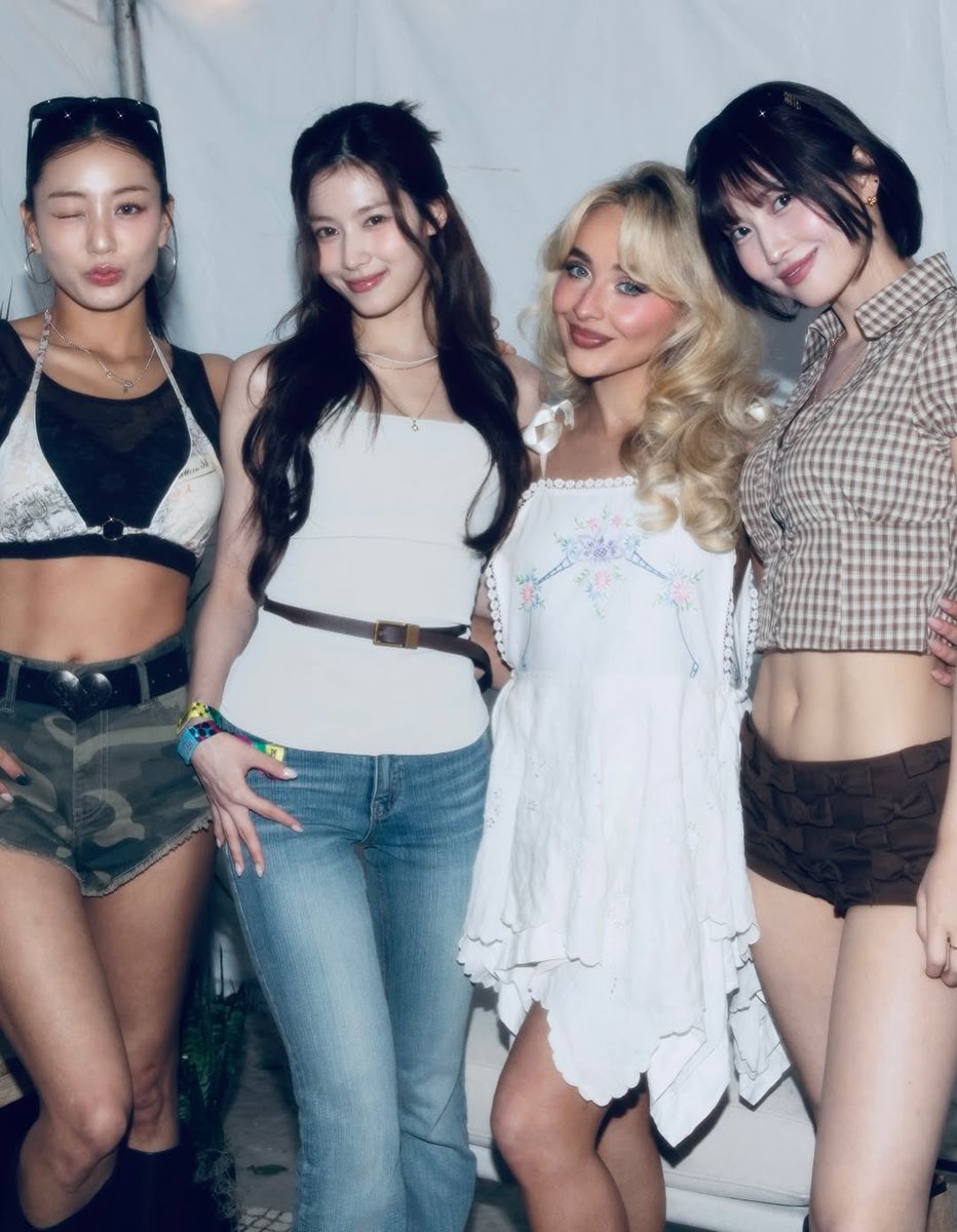 SCdailyupdates's tweet image. Sabrina Carpenter &amp;amp; TWICE💞