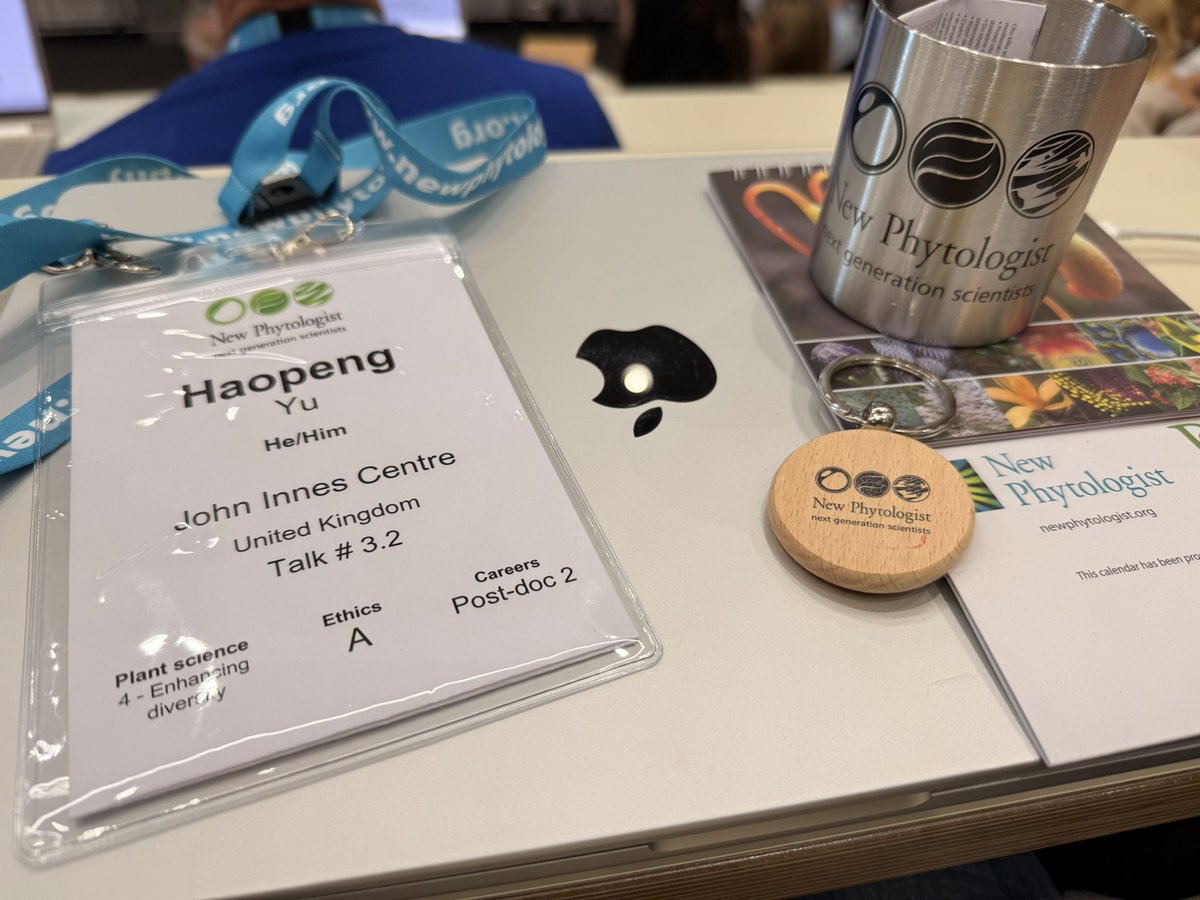 HaopengYu's tweet image. It was a great honor to attend the New  Phytologist next generation scientists conference. I believe that more and more scientists will harness AI-driven foundation models to uncover new insights in plant science.@NewPhyt @JohnInnesCentre