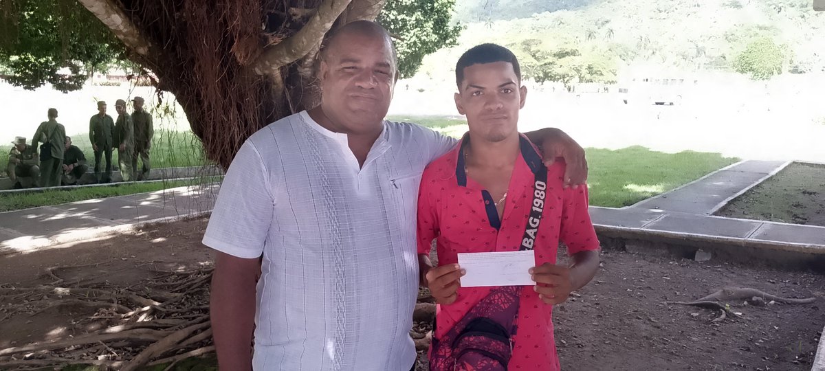 El servicio militar activo los ha forjado como dignos continuadores de la obra de #FidelPorSiempre
!¡Sigan adelante con firmeza y fieles a la Revolución !
#Cuba