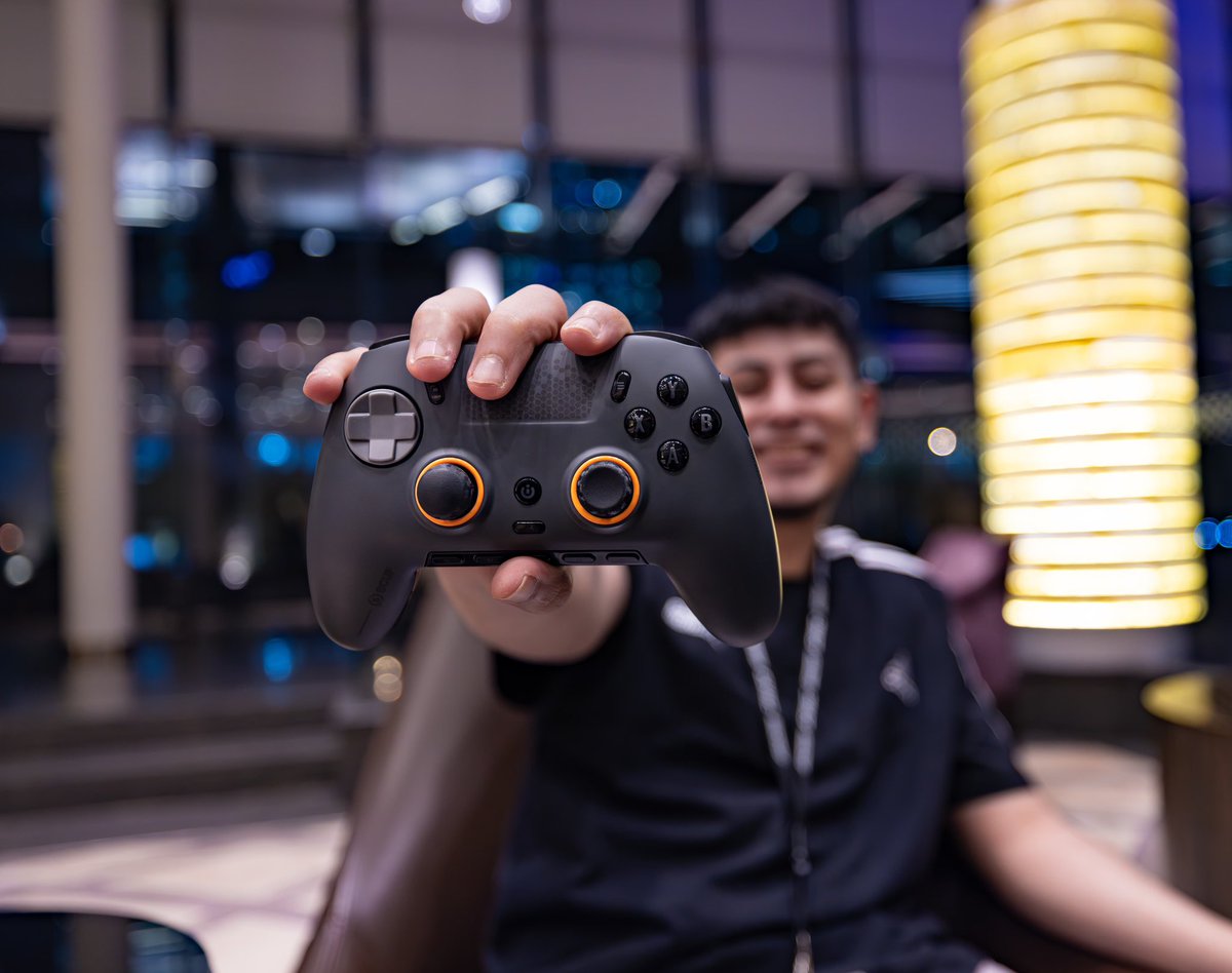 I'm excited to announce that I'm officially partnered with Scuf! Use my code ELOLAM for an awesome 5% OFF your purchase.  
Elevate every game with Scuf!