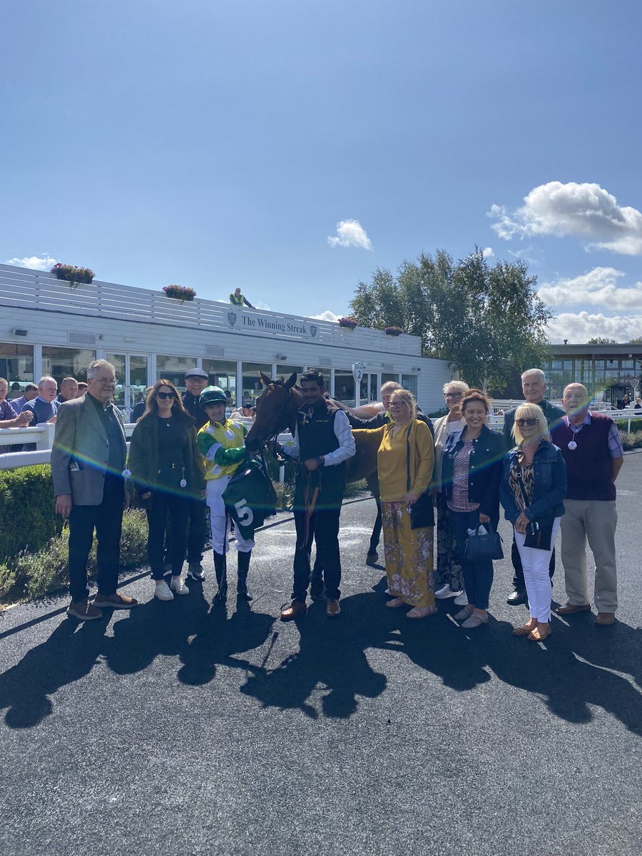 Nice to see members of the Dods Racing Club welcoming Langholm and <a href="/connorbeasley9/">Connor Beasley</a> after their front-running triumph at <a href="/CatterickRaces/">Catterick Racecourse</a>. Well done to everyone involved