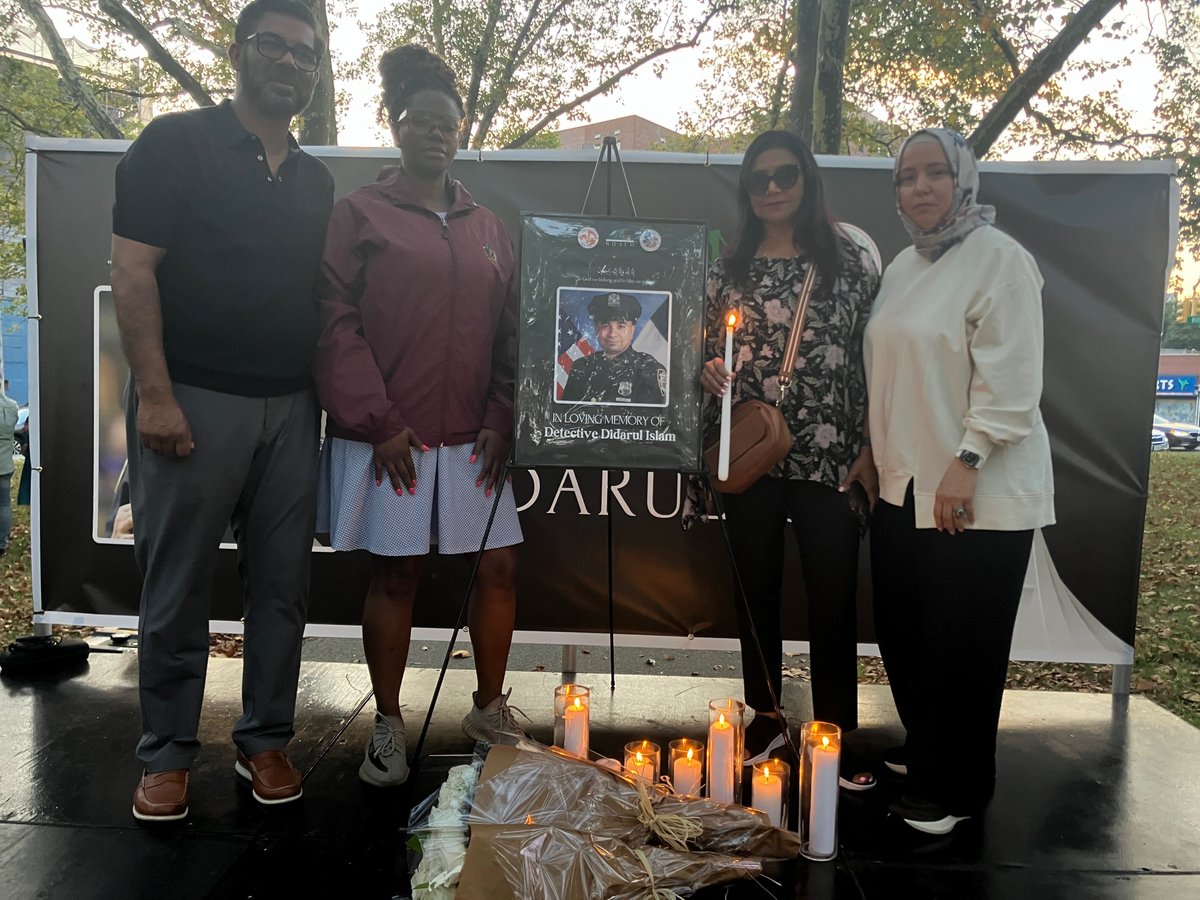 My team joined neighbors at @BHALOinc’s vigil to honor Detective Islam, who tragically lost his life in the line of duty protecting New Yorkers. In this difficult time, we remember his courage and unite against senseless violence, as we work to build safer, stronger communities.