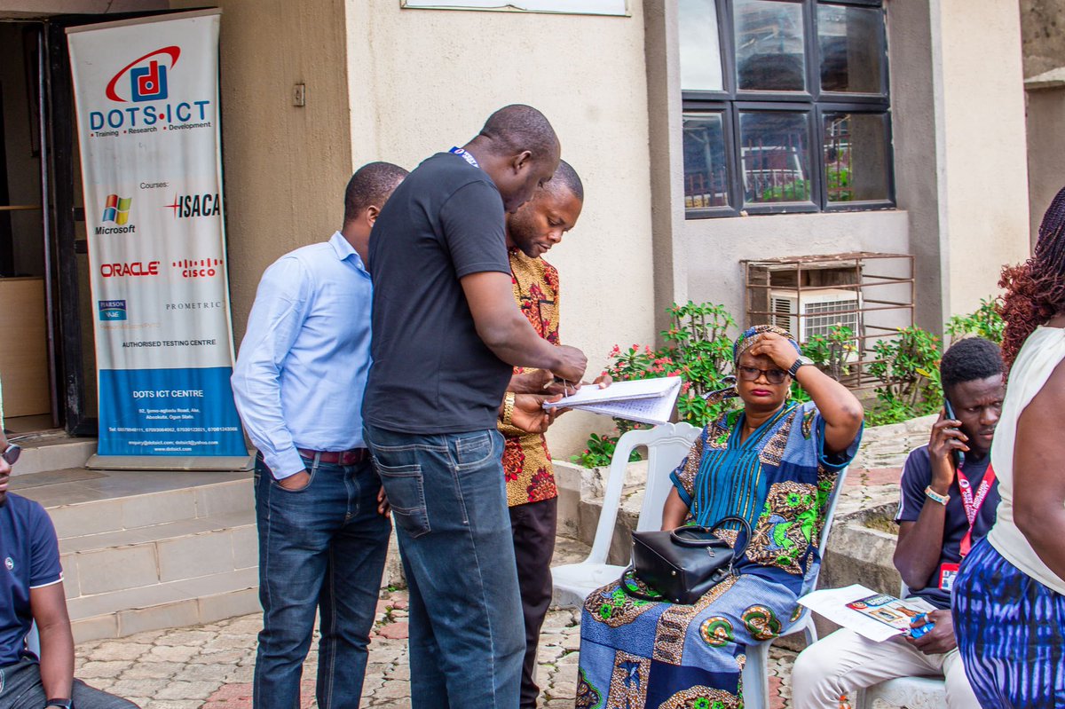 wmounigeria's tweet photo. Scenes from WMOU Abeokuta Centre!
After a successful exam session, our students gathered for a group photo moment as the Registrar of West Midlands Open University addressed them with words of encouragement and appreciation.
#StudentSuccess #FlexibleLearning #WMOU https://t.co/pzXJtHS7b0