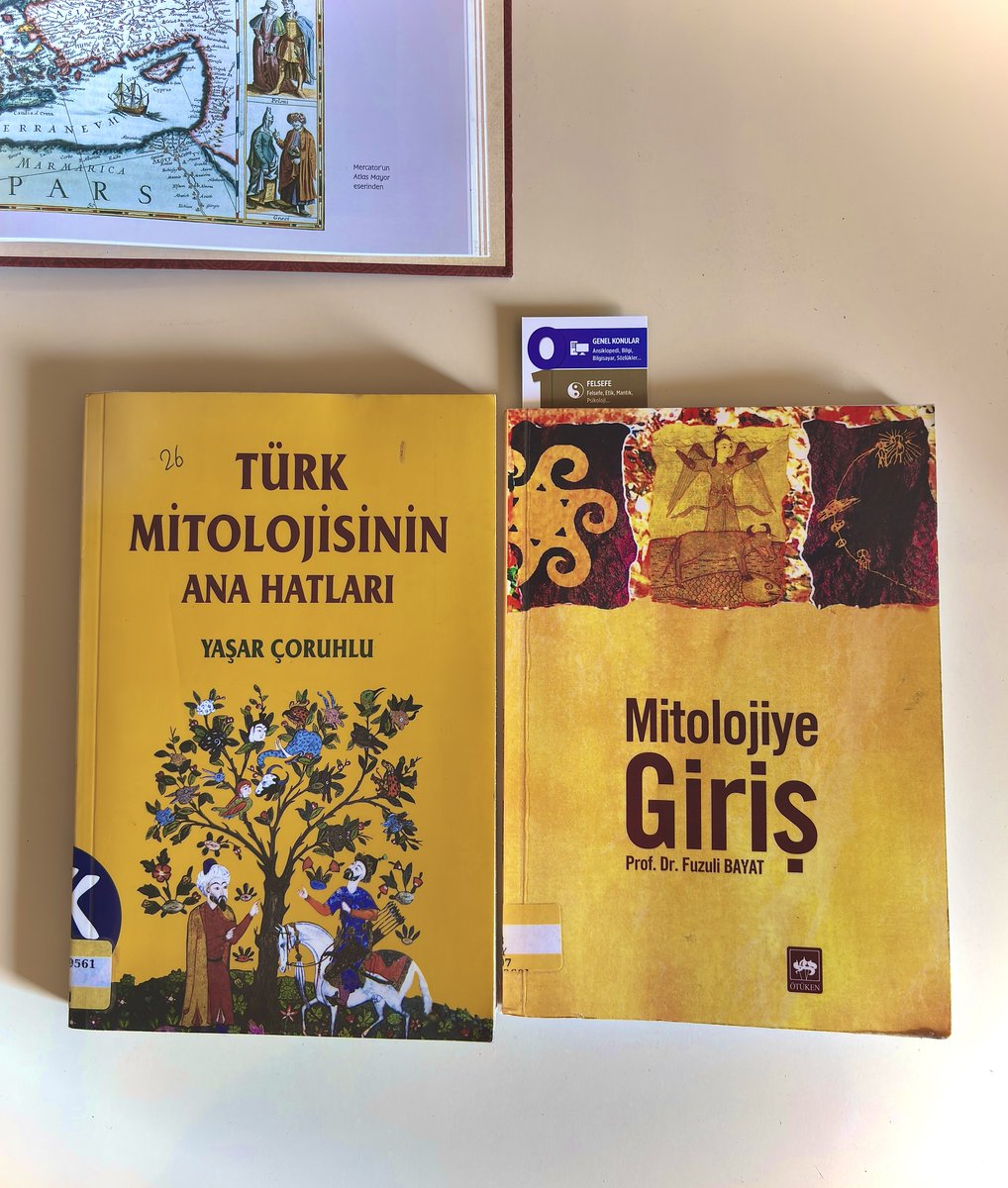 Kütüphanecisi ve sorumlusu olduğum kütüphaneden edindiğim kitaplarla mitolojiye sıfırdan başlamış durumdayım. Tarih, etimoloji ve mitolojiye merakı olanların kitap tavsiyelerine açığım.