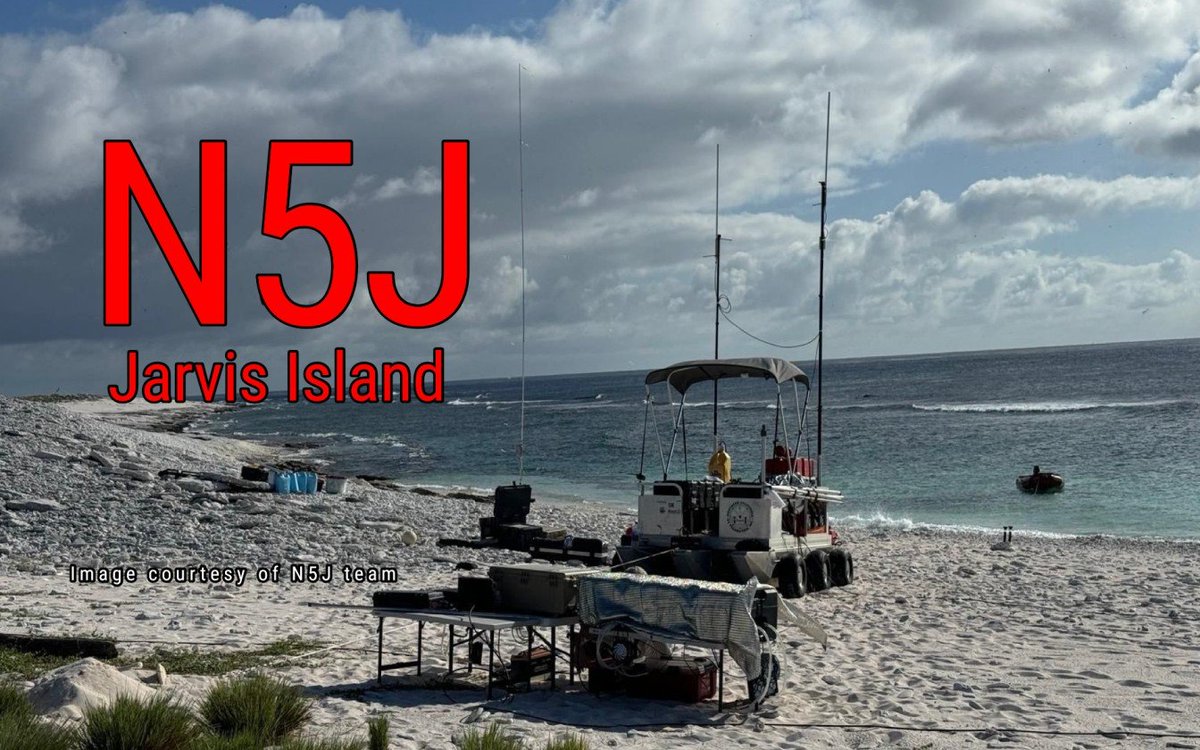 DX World.net tweet media