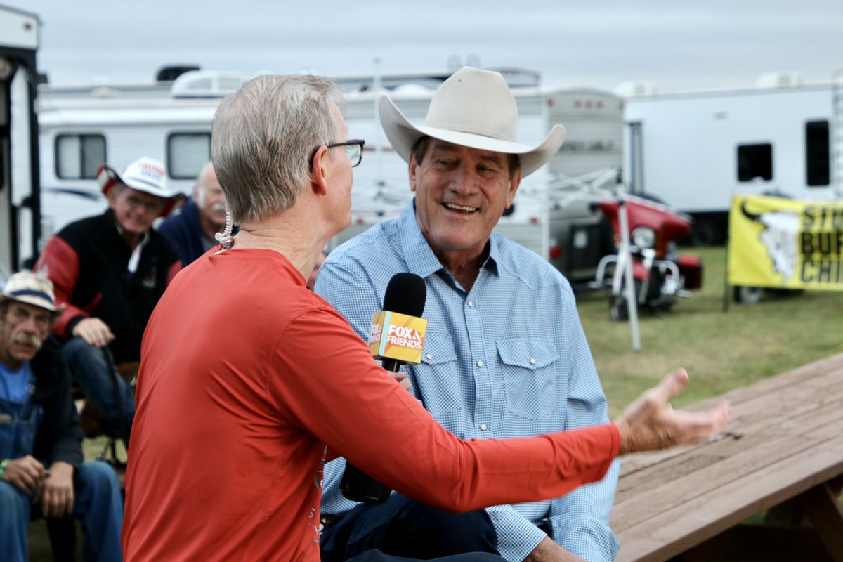 Governor Larry Rhoden tweet media