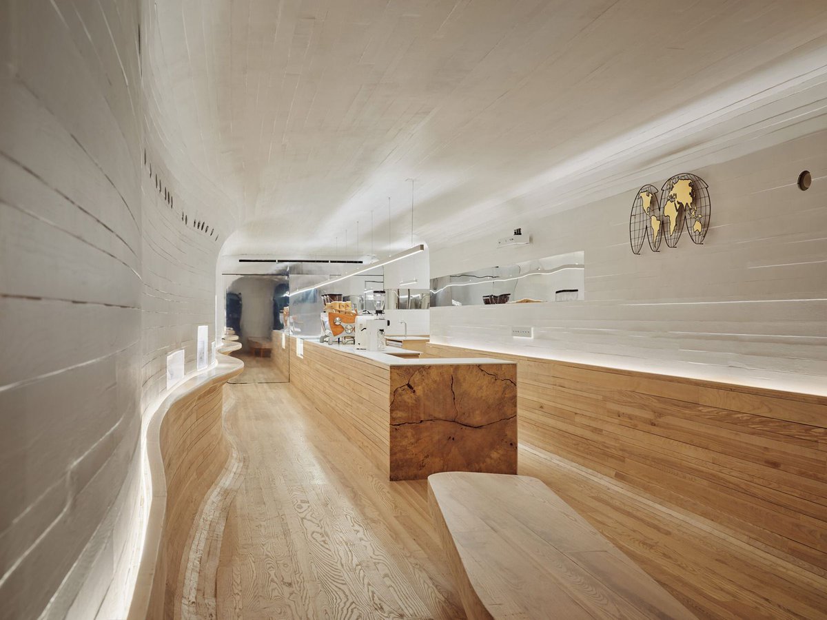 designboom's tweet photo. selgascano and curtis su envelop % arabica new york café in handcrafted timber cocoon
https://t.co/HnxRNSaIMP https://t.co/ktIWPIiZ1V