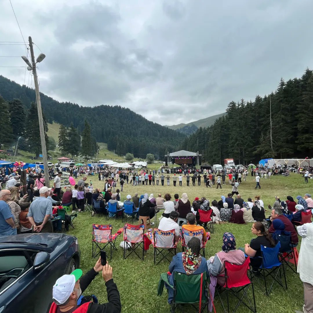 Şavşat Kültür ve Sanatevi bu sene ikincisini düzenleyeceği şenliğe hazırlanıyor. Hep beraber omuz verelim, Şavşat’ın sesini yükseltelim. Gücümüz dayanışmadan ☀️