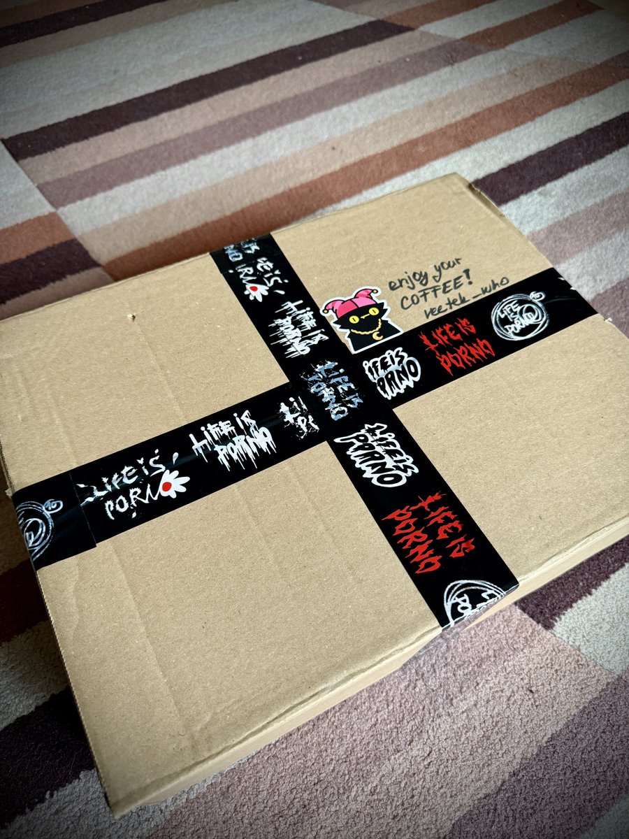 Thank you <a href="/KuceraSamuel/">iamSam</a> and <a href="/Jungle_Brew_Co/">Jungle Brew Co.</a> for your tasty gift 🙏

I really appreciate it and I’m sending a gift your way! ☕️ 

Hope you’ll enjoy it at least as much as I did 🤩