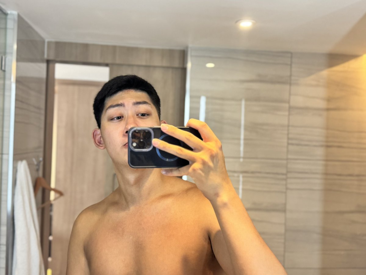 每日一篇
今天跟我除毛的客人聊得很多
所以想聊聊的歡迎來找我除毛😂
<a href="/createwax/">創造-專業男士除毛｜按摩工作室</a>