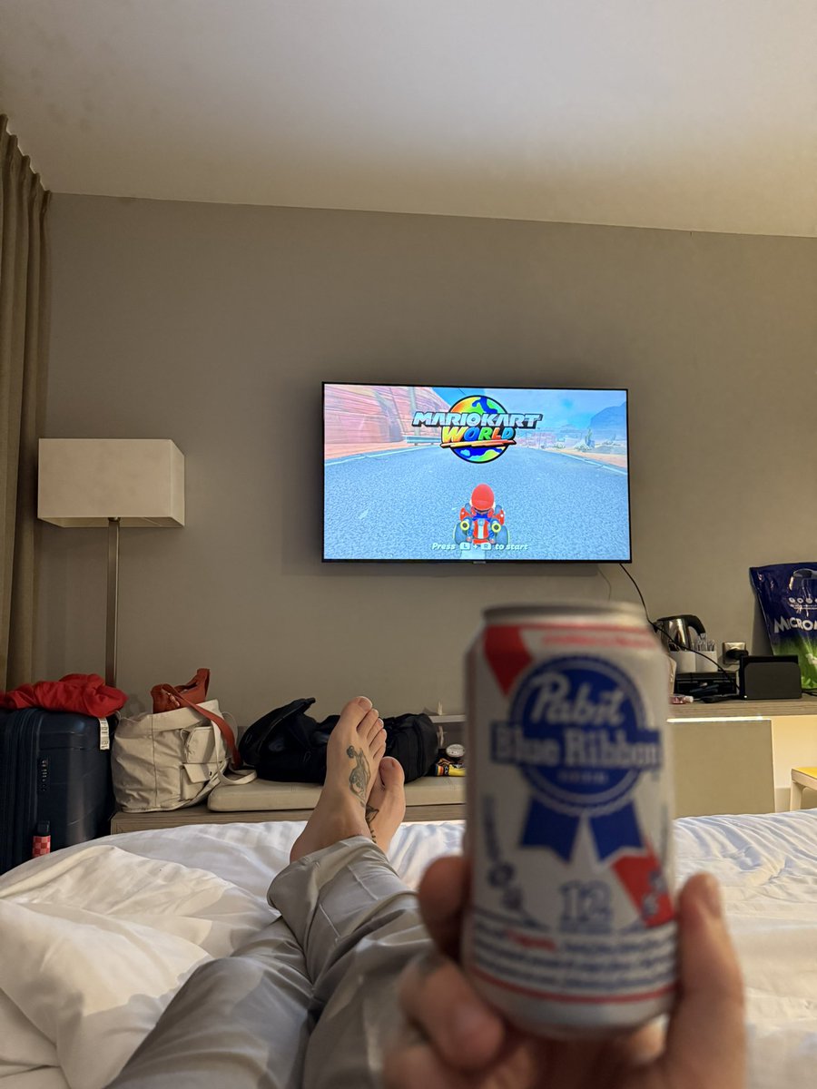 TCaddy6's tweet image. While in France after the bars close, do what you do in America after the bars close.