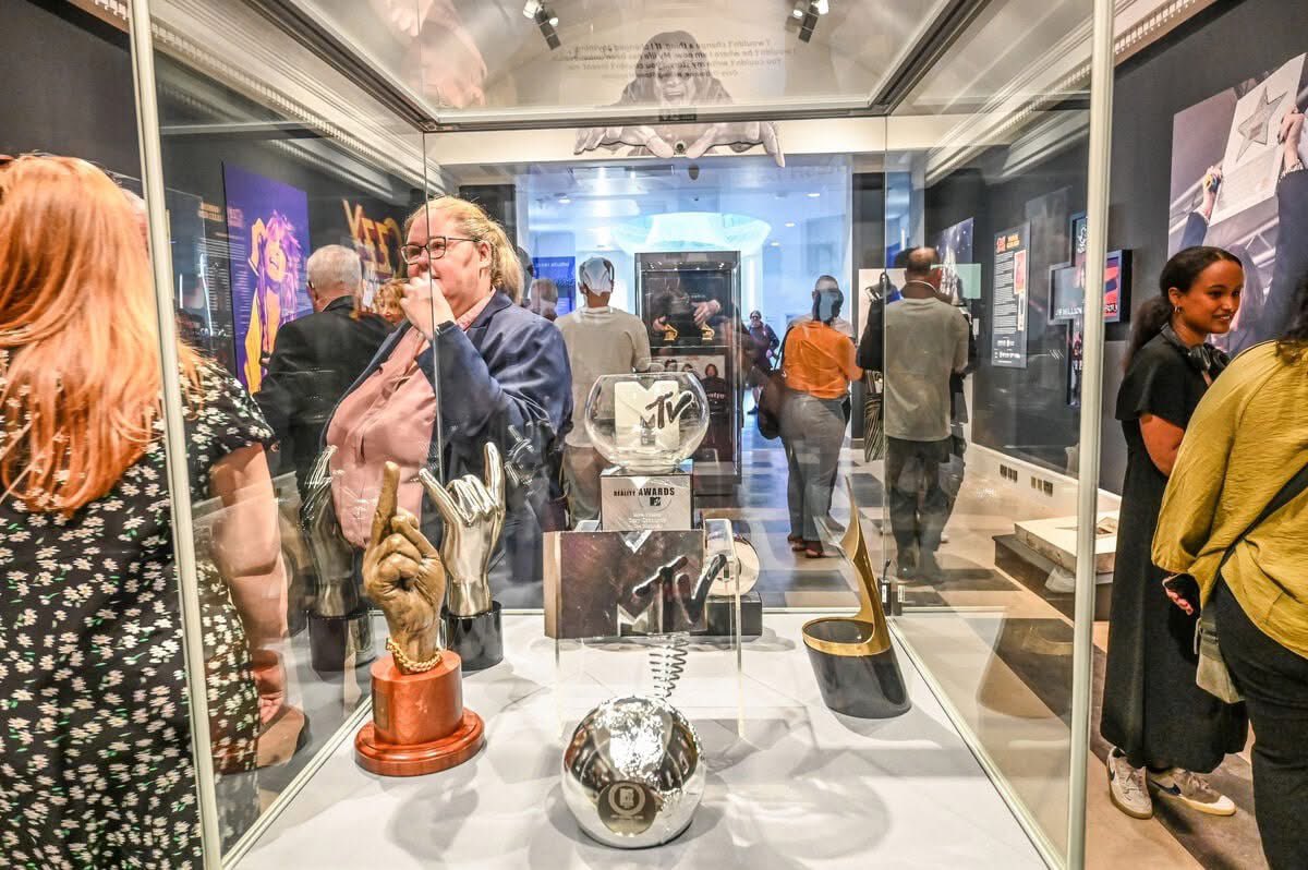 Ozzy Osbourne (@ozzyosbourne) on Twitter photo We are pleased to share that due to public demand, <a href="/BM_AG/">Birmingham Museum and Art Gallery</a>’s Ozzy Osbourne: Working Class Hero exhibition has been extended! 🖤
The free exhibition, developed in partnership with <a href="/CentralBIDBham/">Central BID Birmingham</a>, showcases Ozzy’s most prestigious international honours including Grammy Awards, We are pleased to share that due to public demand, <a href="/BM_AG/">Birmingham Museum and Art Gallery</a>’s Ozzy Osbourne: Working Class Hero exhibition has been extended! 🖤
The free exhibition, developed in partnership with <a href="/CentralBIDBham/">Central BID Birmingham</a>, showcases Ozzy’s most prestigious international honours including Grammy Awards,