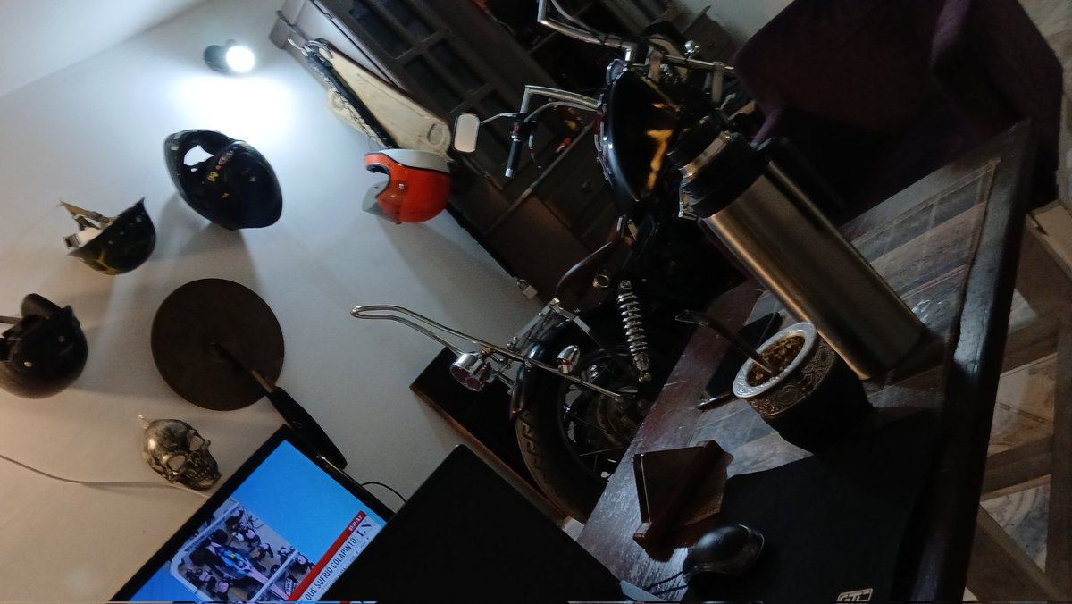 #BuenosDías 🌞🥶🧉☕️🎵🎶🎼🤘😎🎸🏍💙💛💙🇦🇷
#63Pirulos 🥂 
#BuenaJornada💪💪👷‍♂️