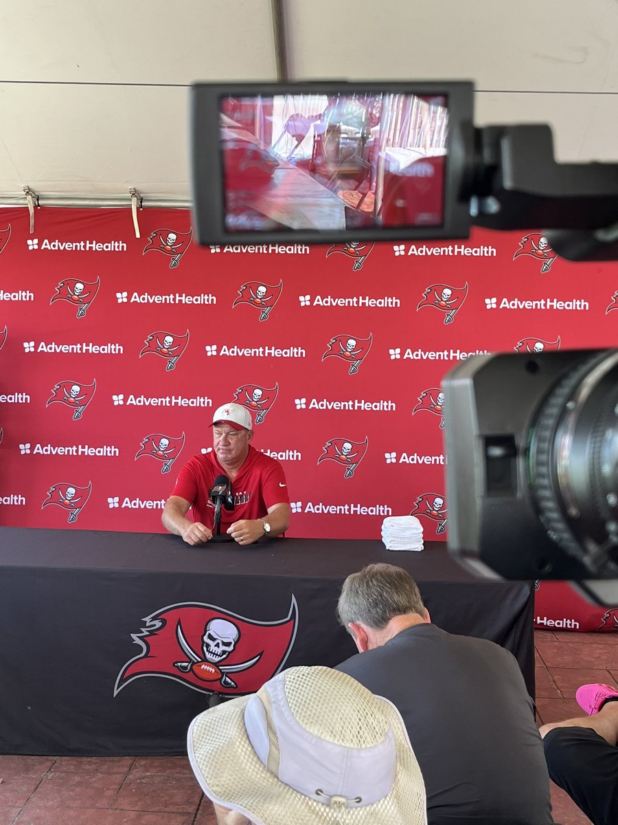 Sean Barie FOX 13 (@seanbarietv) on Twitter photo #Bucs GM Jason Licht on Kyle Trask remaining backup QB.
“Thats the intention.”
Bucs brought in Teddy Bridgewater for a physical today and plan on signing him soon. <a href="/FOX13News/">FOX 13 Tampa Bay</a> #Bucs GM Jason Licht on Kyle Trask remaining backup QB.
“Thats the intention.”
Bucs brought in Teddy Bridgewater for a physical today and plan on signing him soon. <a href="/FOX13News/">FOX 13 Tampa Bay</a>