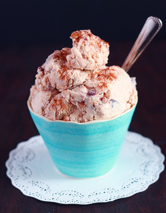 CookingBride's tweet image. Imagine creamy fig ice cream combined with crunchy slow-roasted pecans glazed with cinnamon sugar that transform every bite.

Dive into the recipe now:
cookingbride.com/cinnamon-sugar…

#Recipes
#FigRecipes
#FrozenDessert
#SeasonalRecipes