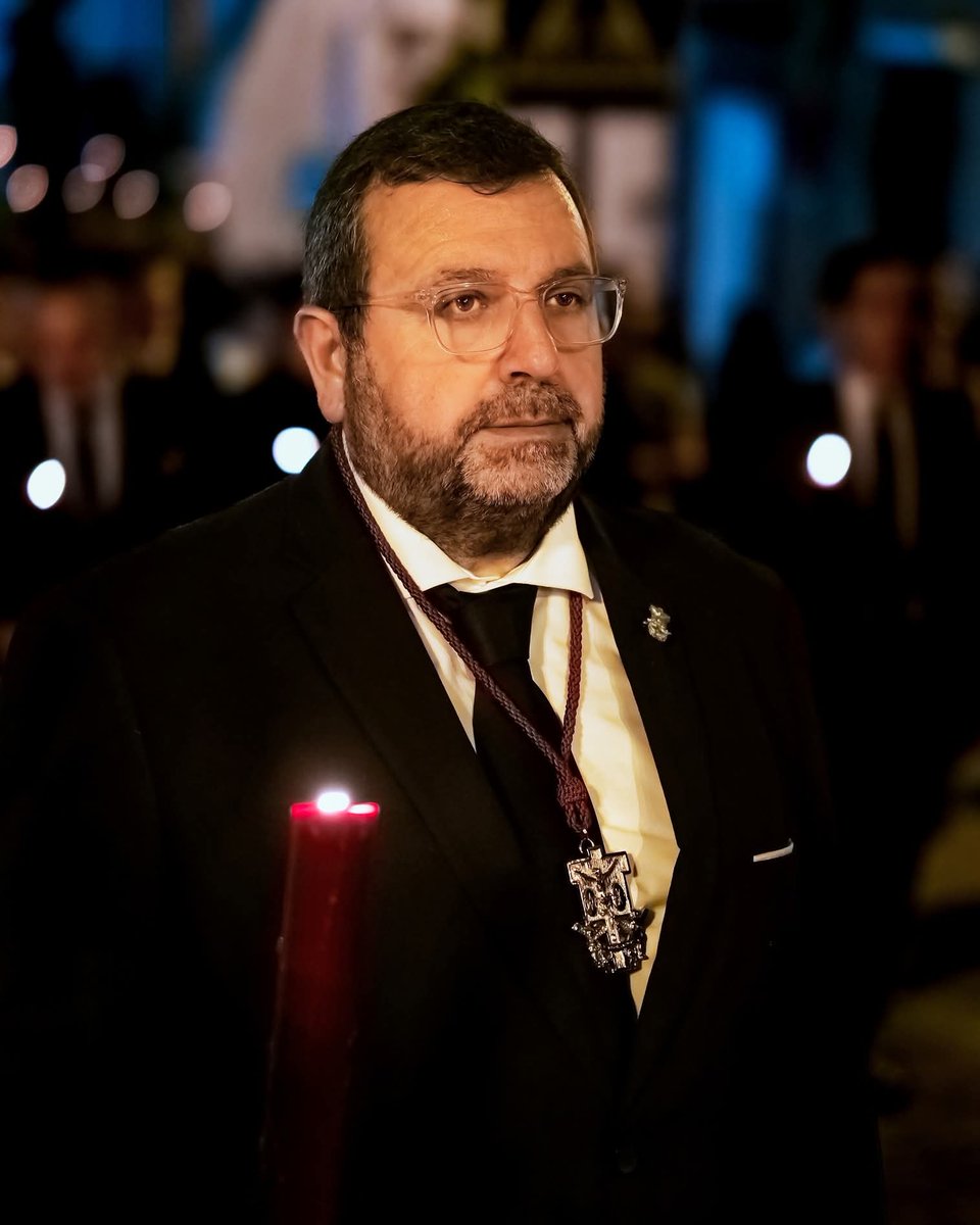 PREGONERO SEMANA SANTA ALCALÁ DE GUADAÍRA 2026

En nombre de todos los Hermanos de nuestra Hermandad, felicitamos a nuestro Hermano Mayor D.Manuel García por su nombramiento como Pregonero de nuestra Semana Santa en el próximo año.

¡Felicidades Hermano!