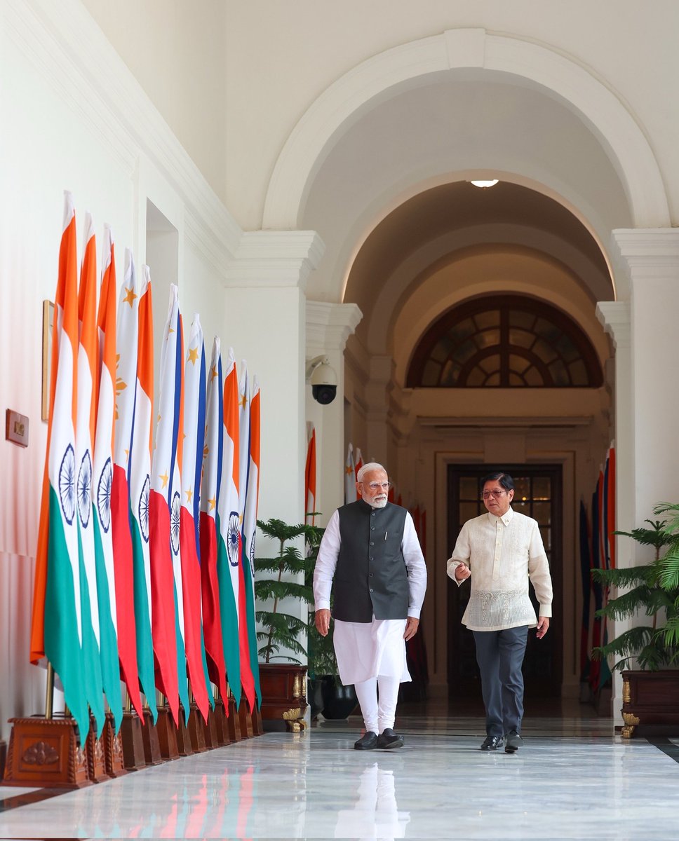 gdsharma109's tweet image. हम उस देश🇮🇳 के वासी हैं जिस देश में गंगा बहती है 
 आत्मनिर्भर भारत 🇮🇳
 प्रधानमंत्री नरेंद्र मोदी जी🇮🇳✍🏼