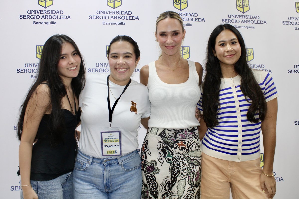 LaSergioBQ's tweet photo. Hoy celebramos la llegada de la primera cohorte del programa de Negocios Estratégicos de Moda en La Sergio Barranquilla. 

12 nuevos Sergistas inician su formación con apoyo de @INEXMODA y @LaSergioBQ ¡Bienvenidos! El futuro de la moda también se diseña desde el Caribe. 💙💛 https://t.co/p1yOlcEC0N