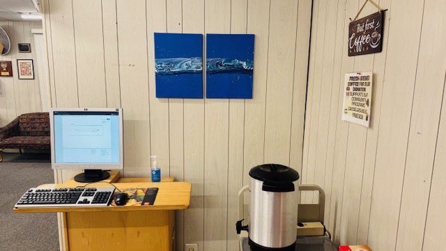 We donated an abstract art piece to the Folcroft Public Library 💙📚🎨 #artislife