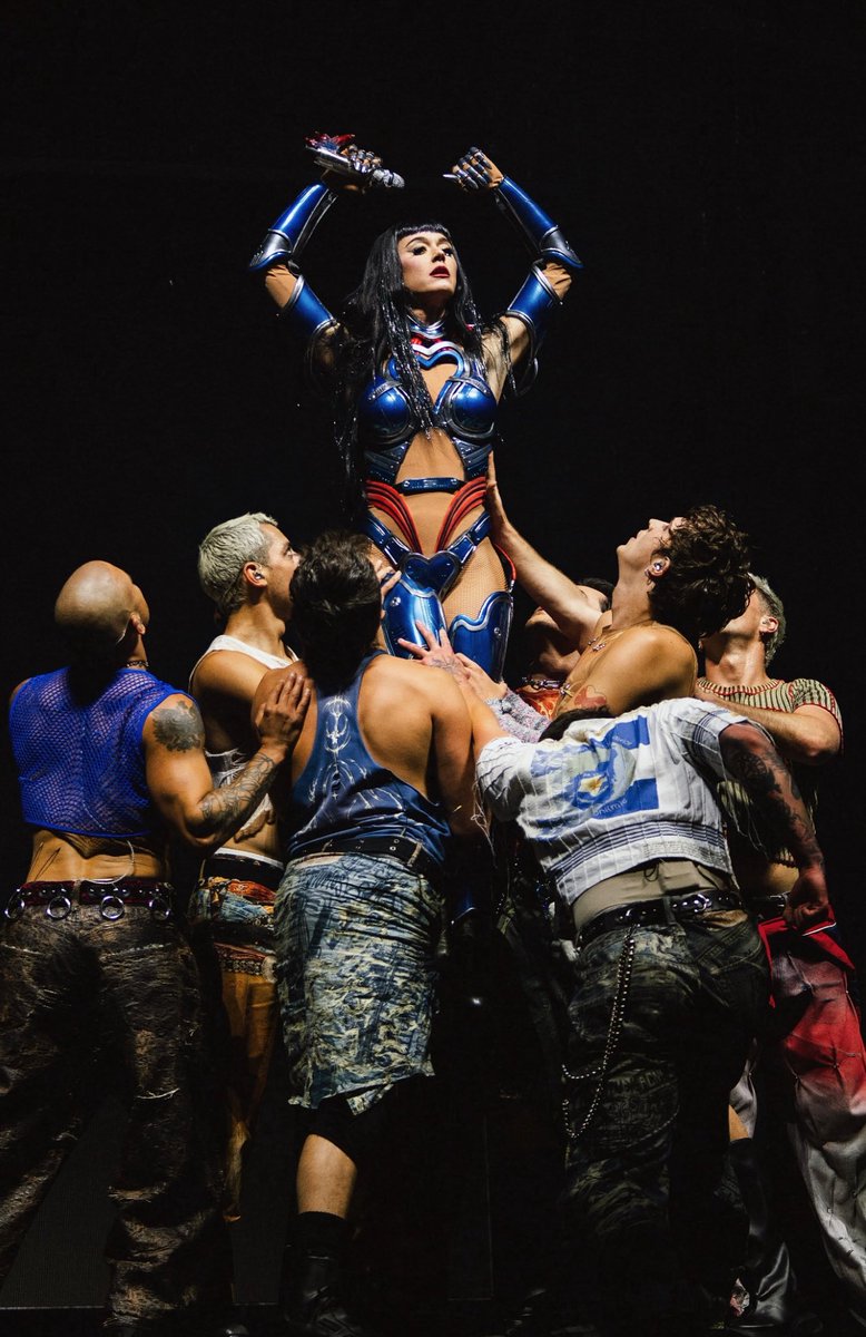 Last tickets for #TheLifetimesTour in Toronto 🇨🇦

ticketmaster.ca/katy-perry-the…