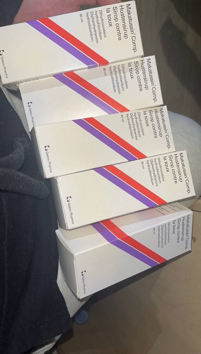 mundodetoseina's tweet image. Makatussin !  the bottle that speaks volumes. From cough relief to cultural imprint — know the line, don’t cross it. #Makatussin #KnowTheCode #ModernPharma
#SyrupTalk
