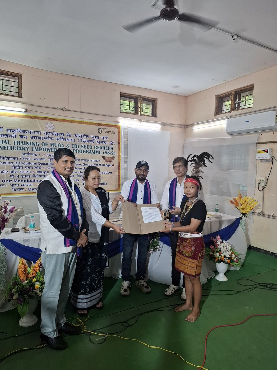 MssoSilk's tweet photo. During the BEP, undergraduate students of Mendipathar College, Meghalaya, were felicitated with certificates for successful completion of their sericulture internship program.
Promoting academic engagement of young generation in silk sector. @csbmot @TexMinIndia https://t.co/Iy7JJyfj92