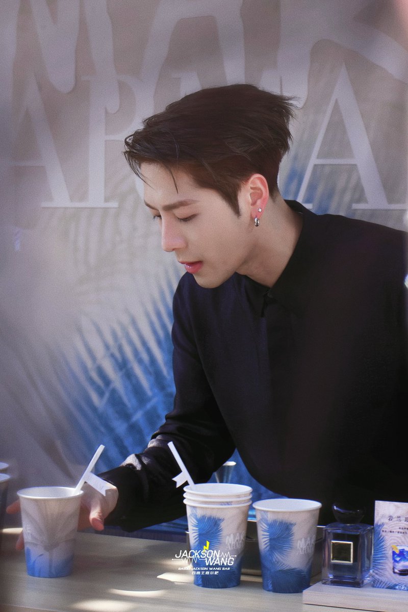 JacksonWang Bar tweet media