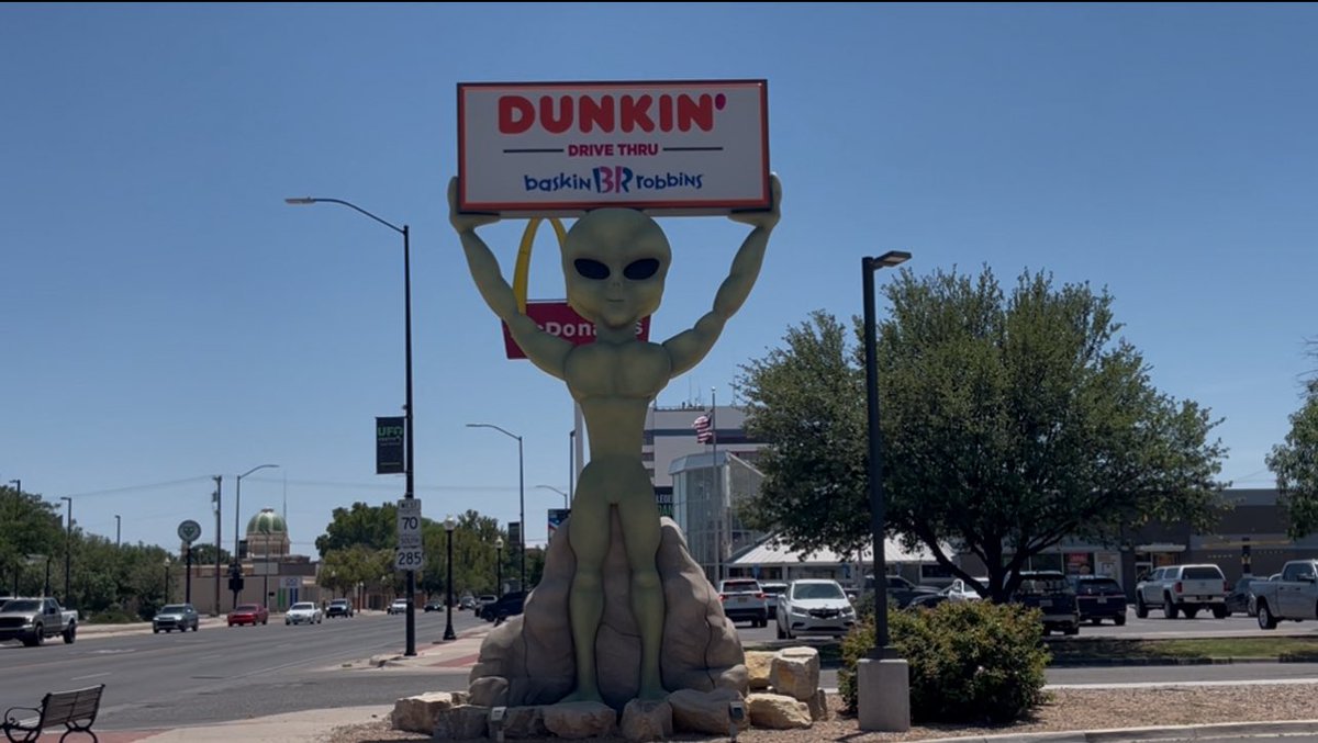 ushmesh's tweet photo. 👽Alien City 🛸 https://t.co/Z1FkXXOyIN