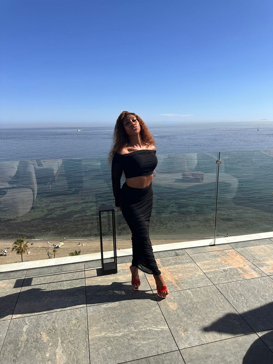 LFachinni's tweet photo. Still on vacation but eager to have fun with you... visit my pages and play with my content, send me a photo of your hard cock after buying my content, I'll give you a free video... DON'T FORGET TO BUY MY CONTENT otherwise there will be no gift https://t.co/79C4ijX8QX https://t.co/S1bGUxbKZc