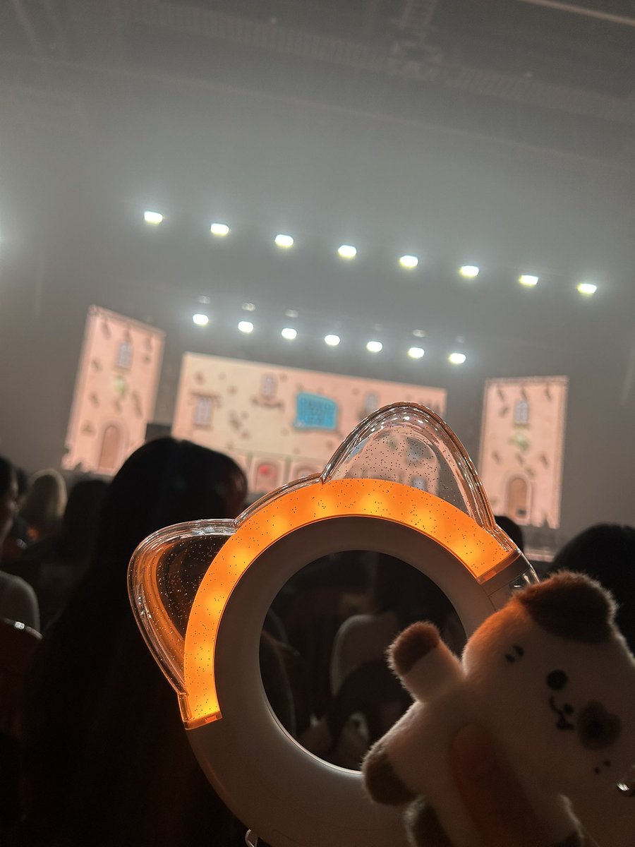 cherish_0212's tweet photo. #믿지트친소
아이씨 입덕 믿지입니다🤭
본투비콘,믿지의 세포들 팬미 갔다왔고 
이번 팬미팅도 갈 예정이에요! https://t.co/uJhuu1qXYY