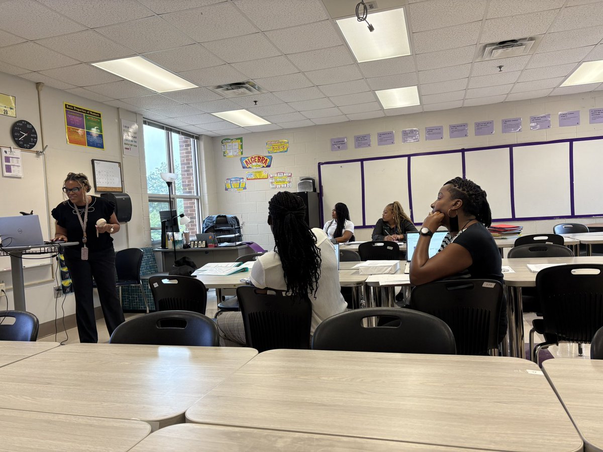 Math PLCs were setting the tone for the year <a href="/APSsatlanta/">South Atlanta High</a> ! Data drives and We’re ready!📚✂️✏️🎓
#WeareSouthAtlanta