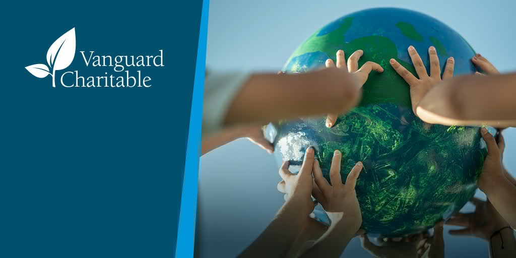 VC_Giving's tweet image. Nonprofits don&apos;t take a summer break, but donors often do. When donors set up recurring grants, they can support their favorite nonprofit all through the year.

Read more in our 2025 #WhyGivingMatters report: bit.ly/454saSo

#DAF #DonorAdvisedFund #Nonprofit #Charity