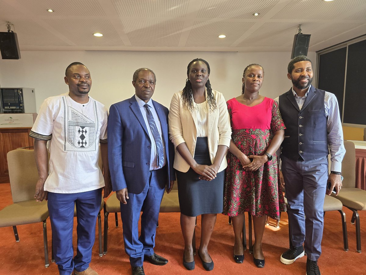 EBirabwa's tweet photo. This is just the beginning! We are ready to partner, scale, and build lasting solutions for Uganda's youth. Thank you @DrAkanimoOdon for equipping us to dream bigger and deliver "monie". https://t.co/oma9O0rOGX