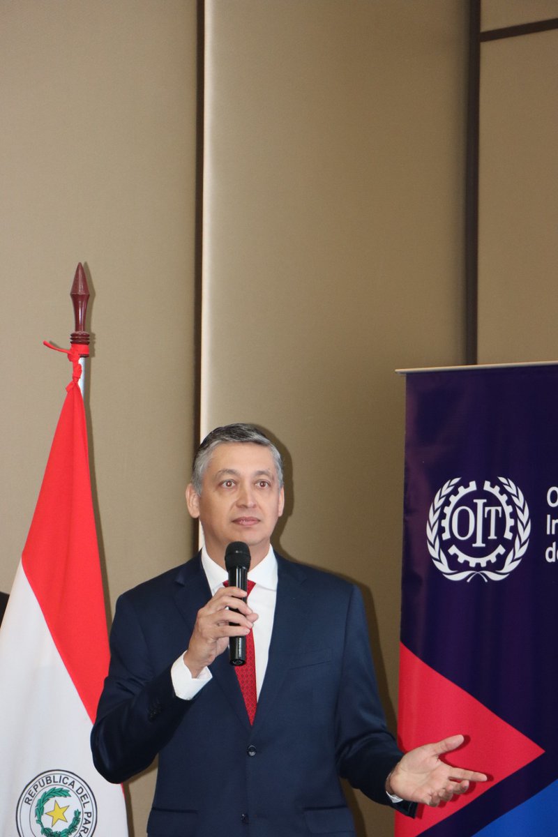 INE_Paraguay's tweet image. Durante el lanzamiento, el director nacional del INE, Iván Ojeda, manifestó que el #SIMELpy representa el éxito de la cooperación, la inteligencia colectiva, la eficiencia en el uso de los recursos públicos y el compromiso con una gestión moderna, transparente y basada en datos.