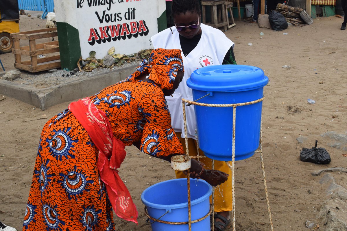 IFRC Africa (@ifrcafrica) on Twitter photo 🚨Cholera outbreak in Côte d’Ivoire
Since the official declaration of the outbreak on 25 May, the Red Cross Society of Côte d’Ivoire, with support from <a href="/IFRCAfrica/">IFRC Africa</a> — has been on the frontline, mobilizing over 125 volunteers alongside local health authorities.
Key actions 🚨Cholera outbreak in Côte d’Ivoire
Since the official declaration of the outbreak on 25 May, the Red Cross Society of Côte d’Ivoire, with support from <a href="/IFRCAfrica/">IFRC Africa</a> — has been on the frontline, mobilizing over 125 volunteers alongside local health authorities.
Key actions