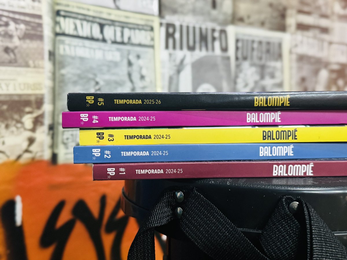 Nos devolvieron de un punto de venta 10 ejemplares del Número 1, se van en paquete con todas las revistas y la edición especial de adidas, por si alguien buscaba esa pieza ya agotada. 

balompie.mx/products/numer…