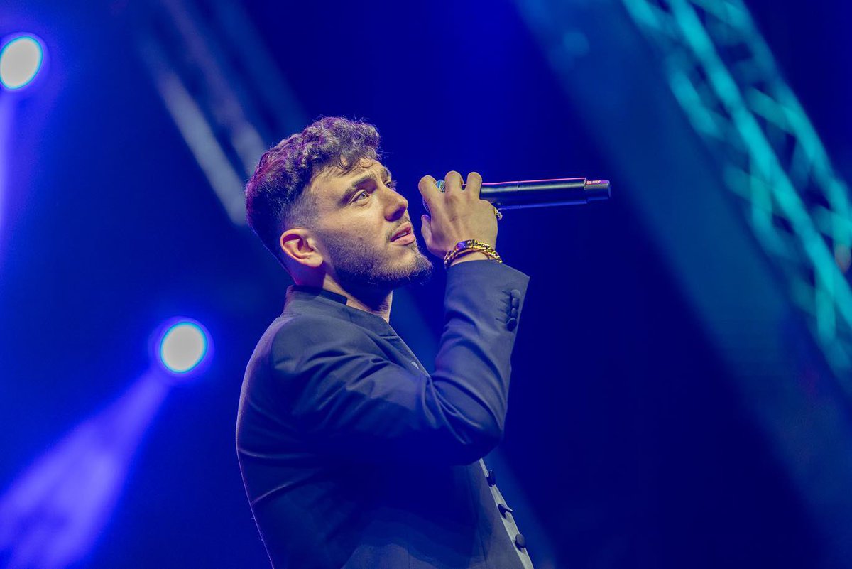 Al Shami, il cantante siriano incanta al Festival Ayad #Beirut 

<a href="/AlShamiMusic/">Al Shami</a> 
<a href="/arabescmagazine/">Arabesc</a> 

#الشامي 
#musica #musicaaraba 
#Siria #Libano 

arabesc.it/al-shami-il-ca…