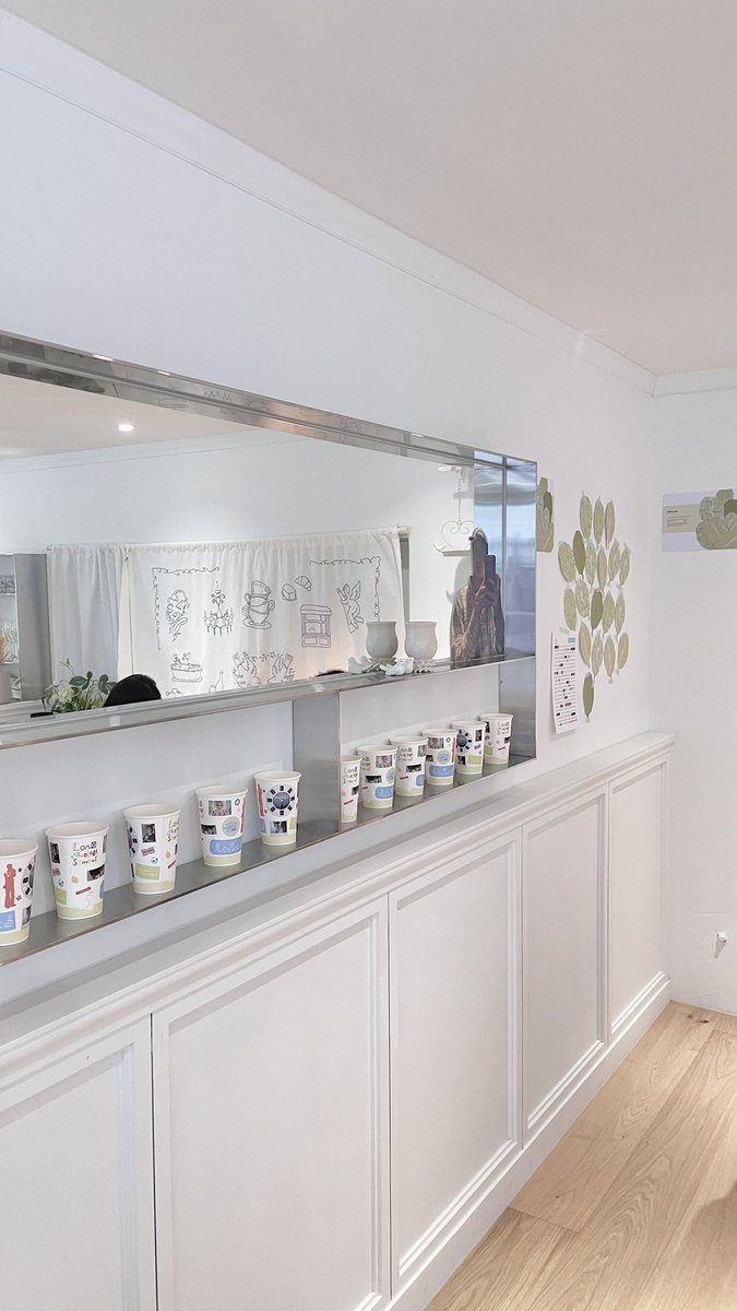 특전도 하나하나 너무 예뻤고
내부도 깔끔하게 꾸며져 있어서 좋았어요🥹
조승연 노래 들으면서 나뭇잎에 편지도 쓰고
너무 좋은 시간이였습니다💙🧡

#long_awaited_summer
#승연이_생일_왔잖아_그치
#우즈 #WOODZ #조승연