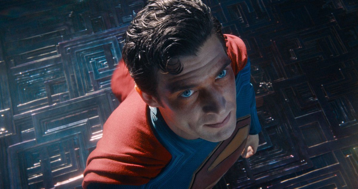 'Superman' alcançou U$ 317,9 milhões em bilheteria nos EUA. 

Hoje à noite, espera-se que ele supere Jurassic World: Recomeço e se torne o terceiro filme de maior bilheteria do ano nos EUA, ultrapassando a marca de U$ 319 milhões e superando também Homem de Ferro.