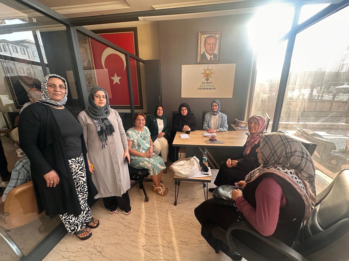 AK Kadın Keçiören (@akkadinkeciorn) on Twitter photo Başkanımız Sn. Av. Merve Biberoğlu Erdoğan, Güçlükaya Mahallesi toplantısına katılım sağladı.
<a href="/RTErdogan/">Recep Tayyip Erdoğan</a>
<a href="/tugbaisikercan/">Tuğba IŞIK ERCAN</a>
<a href="/hakanhanozcan/">Hakan Han ÖZCAN 🇹🇷</a>
<a href="/akgul_aysel/">Aysel Koçak Akgül</a>
<a href="/AKadirkarapinar/">Kadir KARAPINAR🇹🇷</a>
<a href="/mervebiberoglu/">Av. Arb. Merve Biberoğlu Erdoğan</a>
<a href="/AkKeciorenResmi/">AK Parti Keçiören</a> Başkanımız Sn. Av. Merve Biberoğlu Erdoğan, Güçlükaya Mahallesi toplantısına katılım sağladı.
<a href="/RTErdogan/">Recep Tayyip Erdoğan</a>
<a href="/tugbaisikercan/">Tuğba IŞIK ERCAN</a>
<a href="/hakanhanozcan/">Hakan Han ÖZCAN 🇹🇷</a>
<a href="/akgul_aysel/">Aysel Koçak Akgül</a>
<a href="/AKadirkarapinar/">Kadir KARAPINAR🇹🇷</a>
<a href="/mervebiberoglu/">Av. Arb. Merve Biberoğlu Erdoğan</a>
<a href="/AkKeciorenResmi/">AK Parti Keçiören</a>