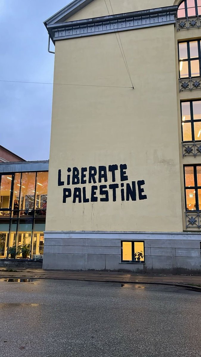 🇵🇸 "LIBERATE PALESTINE"