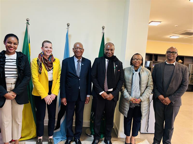 ICRC to AfricanUnion (@icrc_africunion) on Twitter photo <a href="/ICRC_AfricUnion/">ICRC to AfricanUnion</a> held a discussion with H.E Amb. Tebelelo A. Baong, the Permanent Representative of Botswana to the AU. Areas for collaboration include Botswana’s PSC chairship in October, the annual ICRC’s briefing to the #PSC and an engagement with the Committee of Experts. <a href="/ICRC_AfricUnion/">ICRC to AfricanUnion</a> held a discussion with H.E Amb. Tebelelo A. Baong, the Permanent Representative of Botswana to the AU. Areas for collaboration include Botswana’s PSC chairship in October, the annual ICRC’s briefing to the #PSC and an engagement with the Committee of Experts.