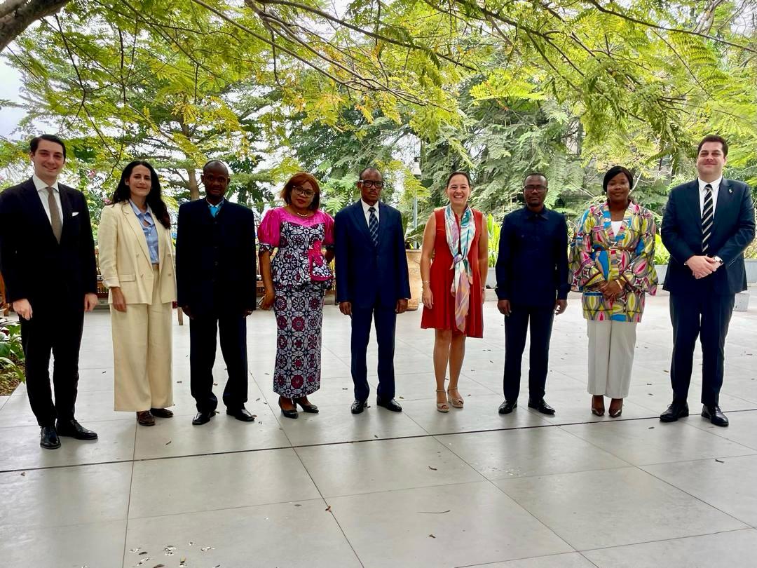 Belgique en RDCongo (@belgiquerdcongo) on Twitter photo La #RDC se prépare à siéger au Conseil de Sécurité des Nations-Unies🇺🇳
En prévision de ce mandat 2026-2027, la 🇧🇪 organise des formations pour plusieurs #diplomates 🇨🇩 avec <a href="/EgmontInstitute/">Egmont Institute</a>.
Échanges riches et intéressants avec notre équipe en prélude à ces formations🇧🇪🇨🇩 La #RDC se prépare à siéger au Conseil de Sécurité des Nations-Unies🇺🇳
En prévision de ce mandat 2026-2027, la 🇧🇪 organise des formations pour plusieurs #diplomates 🇨🇩 avec <a href="/EgmontInstitute/">Egmont Institute</a>.
Échanges riches et intéressants avec notre équipe en prélude à ces formations🇧🇪🇨🇩