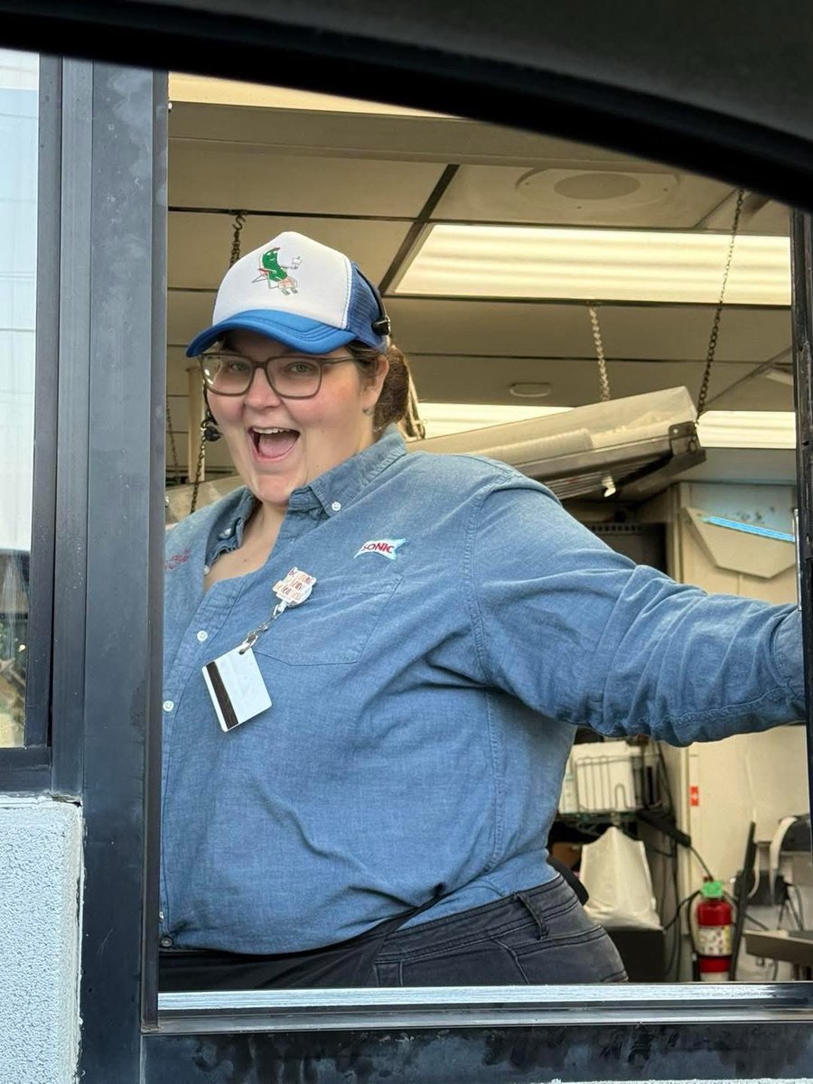 Sunshiny days ahead when your morning starts with a cheery Nikolle Dixon at Mansfield Sonic! Her group does so much for our community, just yesterday made and delivered over 100 drinks to our teachers. Kindness makes all the difference in all our lives!
<a href="/sonicdrivein/">Sonic Drive-In</a>