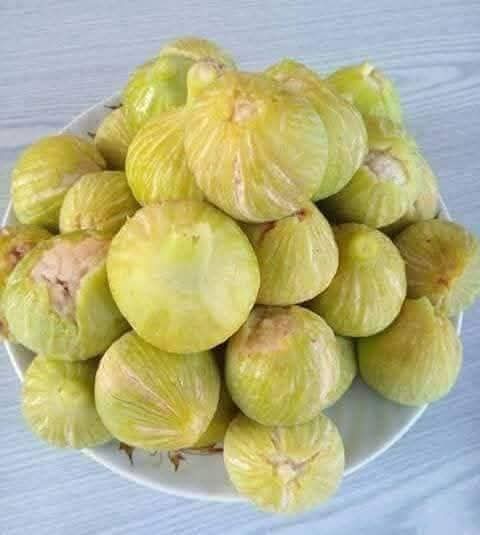 Τρώω; 
Μωρέ τα τσακίζω !!