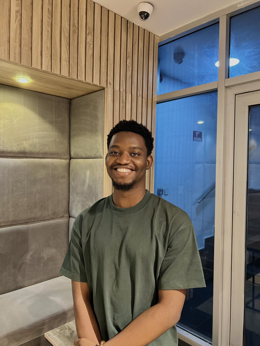 mivauniversity's tweet image. Read more about how he’s making it all work: miva.university/faith-abiola-m…🌟

#MivaOpenUniversity #MivaStarOfTheWeek #MivaCommunity #StudentSpotlight #Creativity #SoftwareEngineering