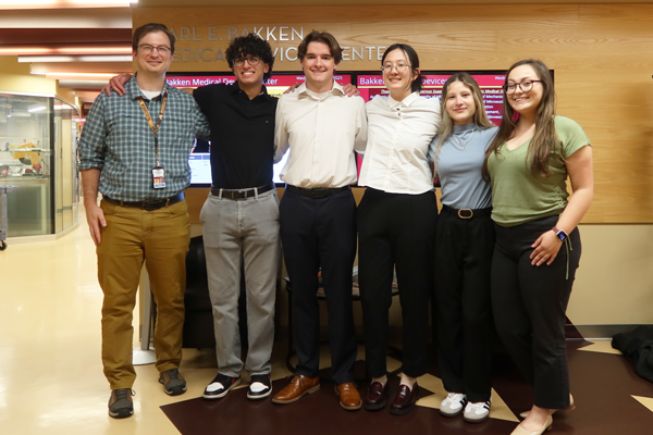 UMNMDC's tweet image. MDIEU students worked on a 3D-printed #CPAP to support respiratory distress syndrome due to premature birth.

#BakkenMDC team: Mohamed Elbahtawy, Tim Trussell, Alex Cheung, Sophia Konzen, Joyce Cubero
Clinical Lead: Brandon Tomlin

med.umn.edu/education/cour…

#UMNProud #MedTech