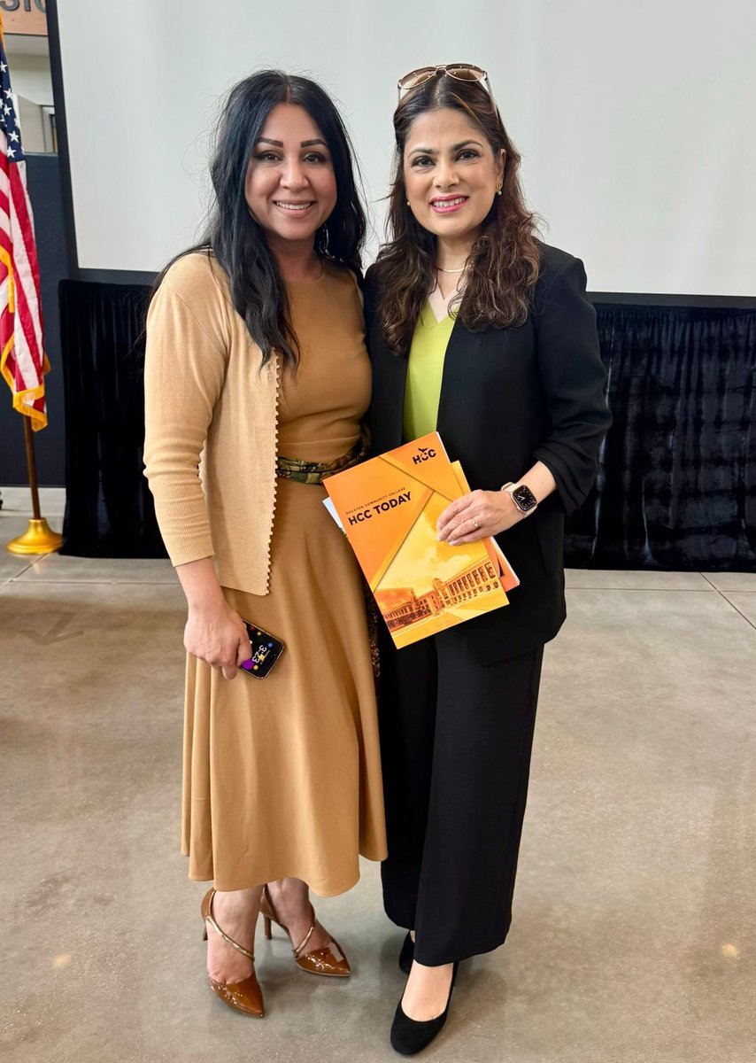 📚✨ Last Thursday, the Office of the County Judge was proud to join Houston Community College as they announced their new name — Houston City College! 🎉👏🎓

#HoustonCityCollege #EducationMatters #FortBendCounty