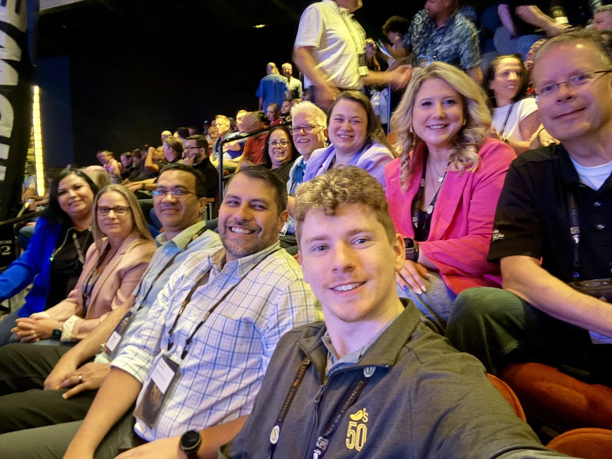 GM conference!! #Wherrea is in the building!! #ChilisLove #Chilis50 <a href="/lindsayvx3/">Lindsay Michelle 🌻</a> <a href="/vivalahaleey/">Haley Vaughn</a> <a href="/lindsayvx3/">Lindsay Michelle 🌻</a> <a href="/LairdWalker4/">Laird Walker</a> <a href="/DinpettyPetty/">Dina petty</a> <a href="/ItsBeenBroughtn/">ItsBeenBroughton</a>
